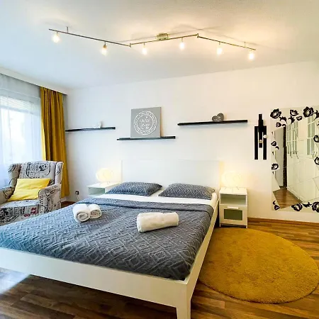 Cozy Margareten *