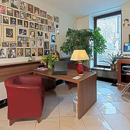 Hotel Secession An Der Oper 4*