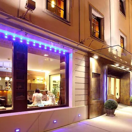 Hotel Secession An Der Oper 4*