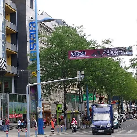 De Lux Hotel Vienna