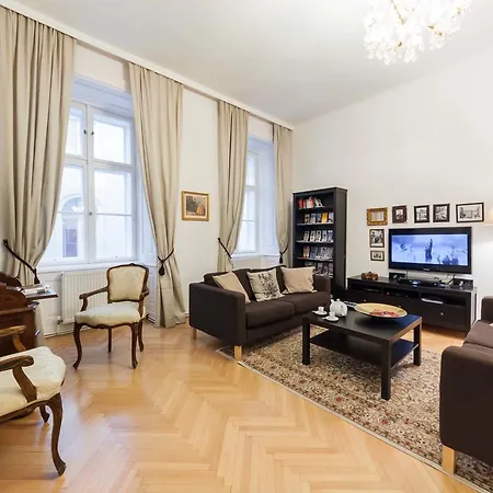 Elegant Apartment