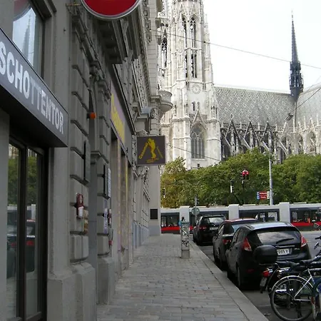 Guest house Schottentor 3*