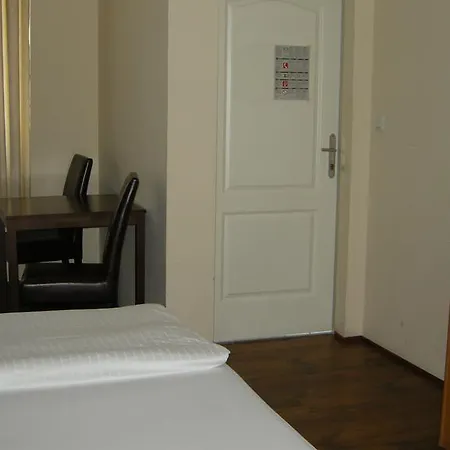 Schottentor 3*