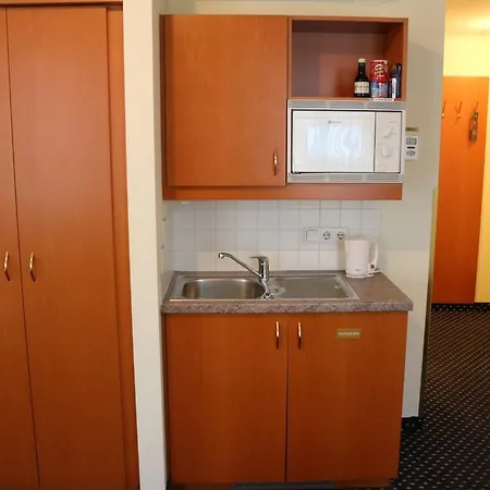900 M Zur Oper Hotel