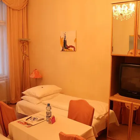 Schweizerhof Hotel 3*
