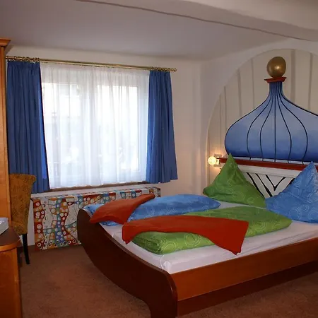 Guest house Haus Sanz 3*