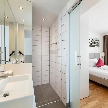 Hotel Zeitgeist Hauptbahnhof 4*