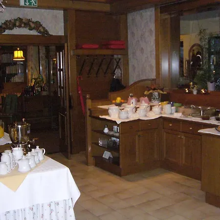 Strebersdorferhof 3*