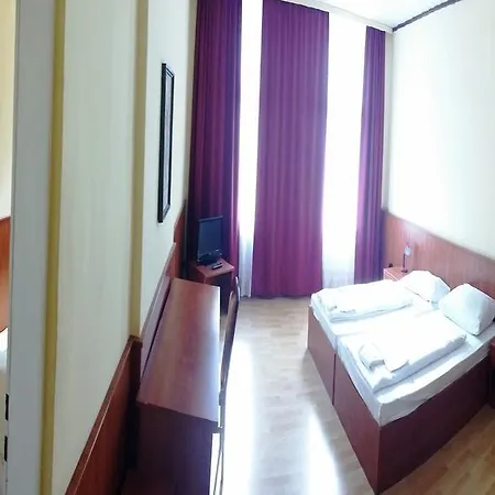 Otel In Hernals