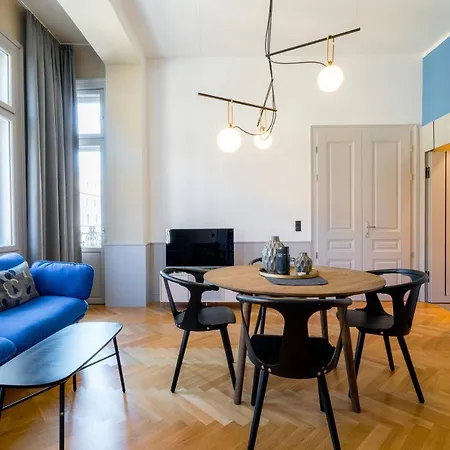 Aparthotel Residence, Hall - Parliament