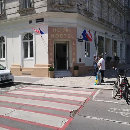 Ch-hotel Luka 2* Wenen