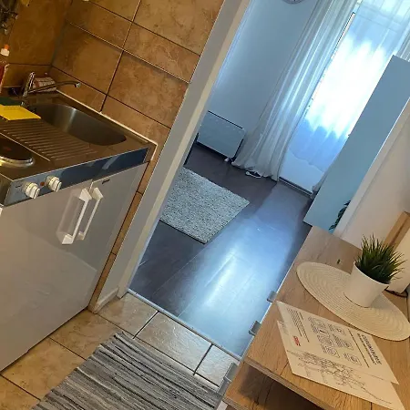 Apartment Rover *