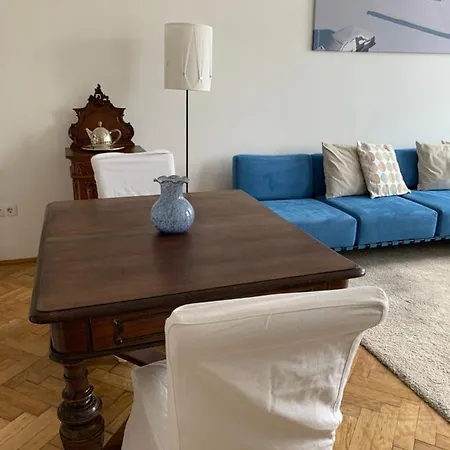 Feeling Apartment *