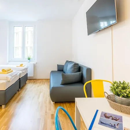 Апарт-отель Feelgood Smartliving | Contactless Check-in 3*