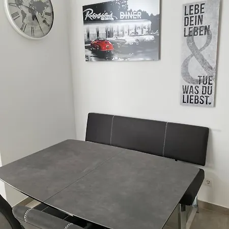 Mq Apartment *