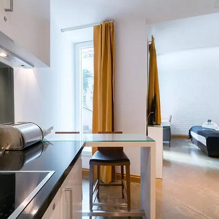 Residence, Hall - Parliament Wien