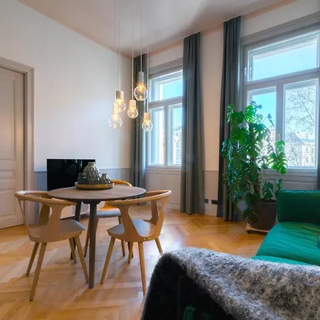 Residence, Hall - Parliament