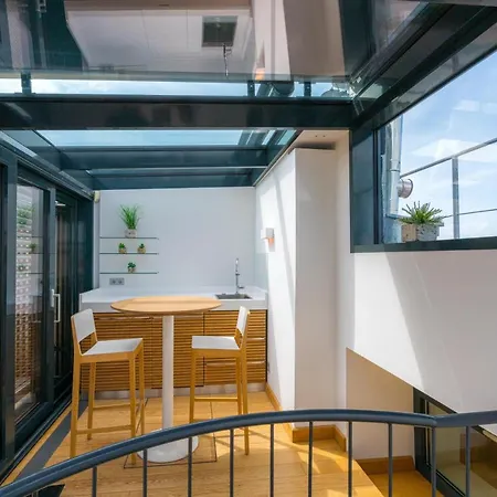 Aparthotel Residence, Hall - Parliament *