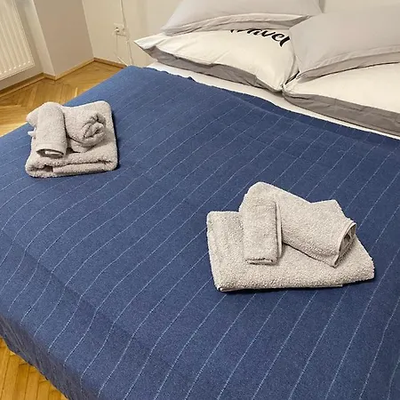 Apartment Mq *