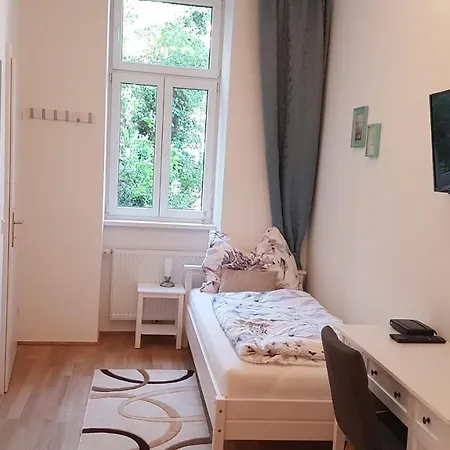 Cosy 3 Viennese Flat - 10min To Center Appartement