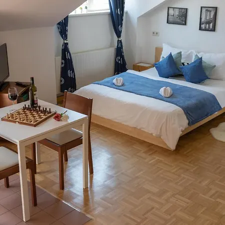 Yeshello Station Apartment Vienna