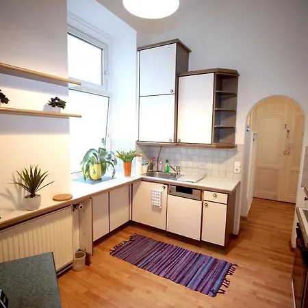 Leopoldsgasse Aparthotel 2*