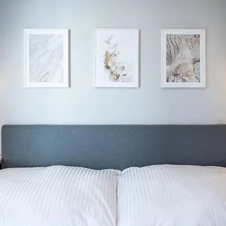Beautiful In Vienna's Heart 1d Apartment