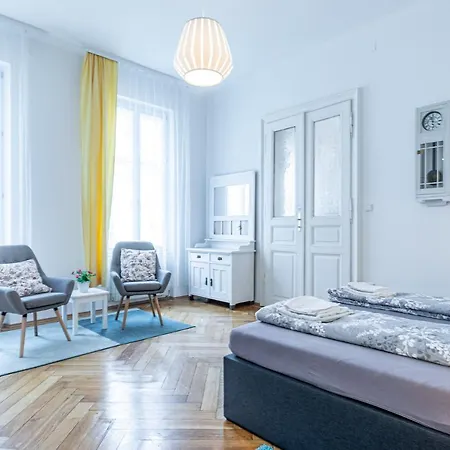 Apartment Historic & Luxurious By Jr