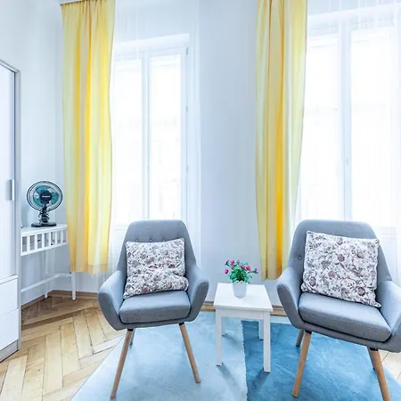 Apartment Historic & Luxurious By Jr *