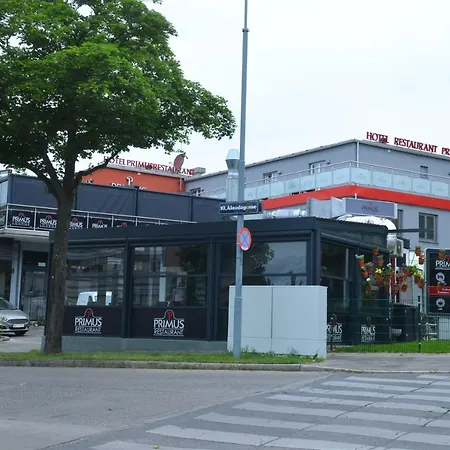 酒店 普利姆斯酒店式公寓 3*