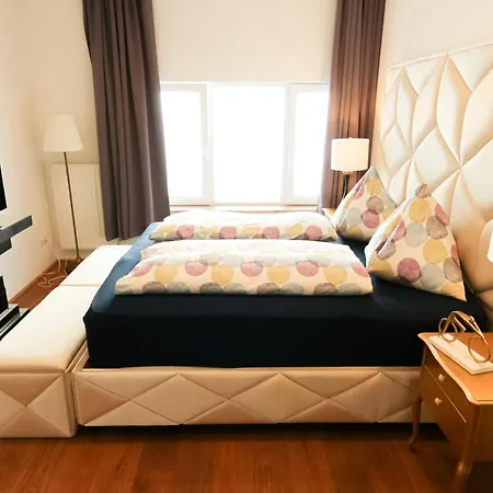 Luxuryholiday * Vienna