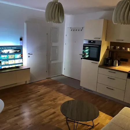 Apartment Luma Near Schoenbrunn With Parking