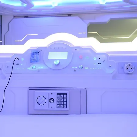 Hostel Space - Center