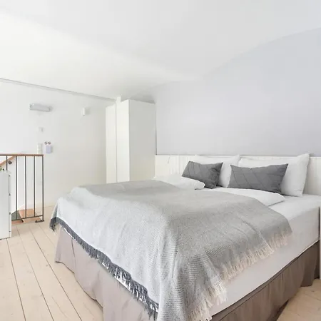 Vorgarten - Central, New And Stylish For Your Comfortable In Vienna