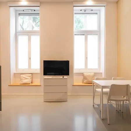 Vorgarten - Central, New And Stylish For Your Comfortable In Appartamento