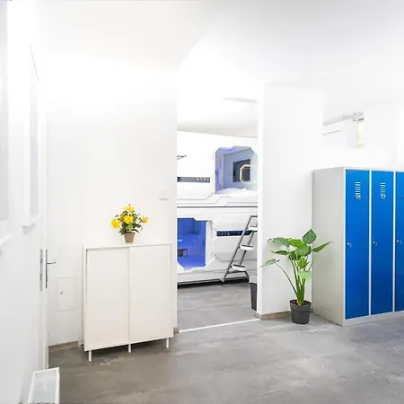 Hostel Space - Center