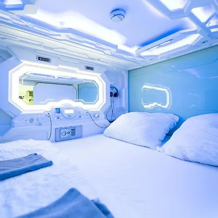 Space - Center Hostel