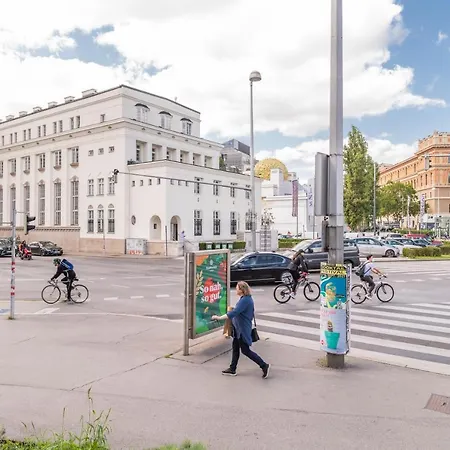 Apartamento Art Karlsplatz By Ichbucheat *