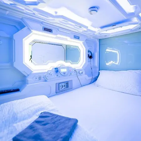 Hostel Space - Center