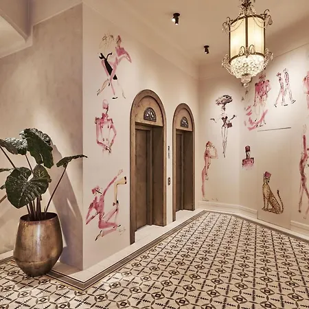 Motto Hotel