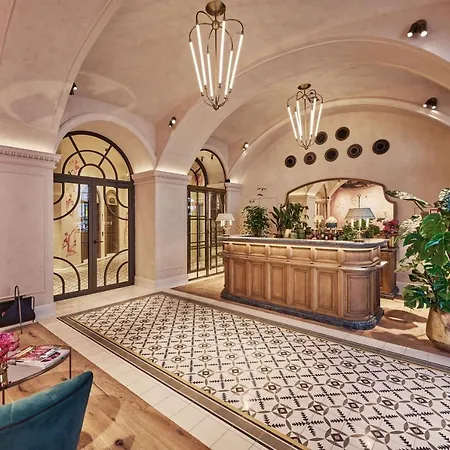 Motto Hotel 4*
