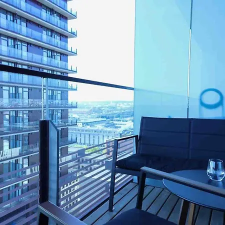Superior & Rooftop Pool