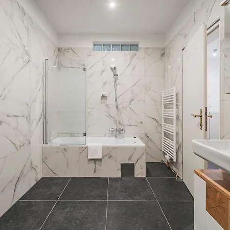 Appartement Palais Joseph Apartments, Contactless Check In Vienne