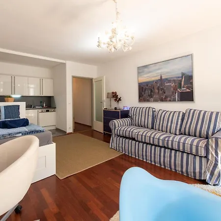 Lights - Burggasse Apartamento