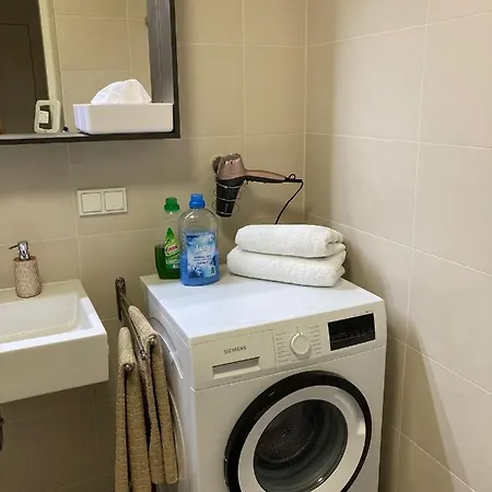 Superior & Rooftop Pool Apartment Wien