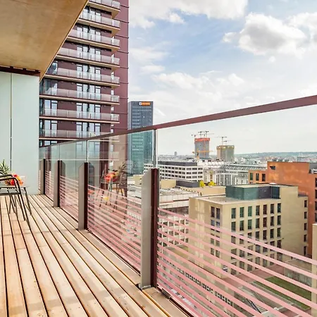 Apartment Triiiple Tower Dream With Rooftop-summer-pool