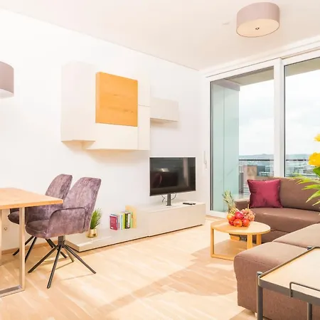 Triiiple Tower Dream With Rooftop-summer-pool Apartment Wien