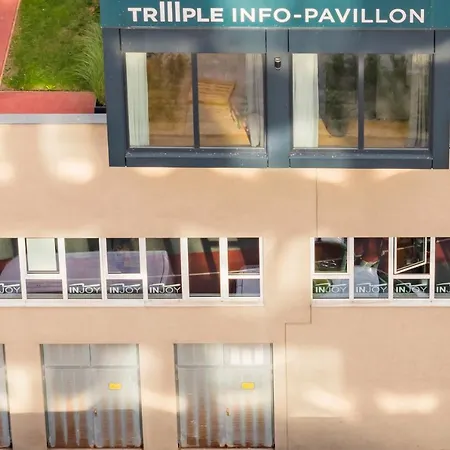 Triiiple Tower Dream With Rooftop-summer-pool Apartment