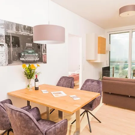 Triiiple Tower Dream With Rooftop-summer-pool Apartment