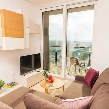 Triiiple Tower Dream With Rooftop-summer-pool Vienne